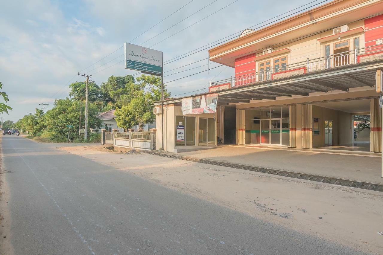 Reddoorz Plus Near Syamsudin Noor Airport 3 Banjarbaru Buitenkant foto